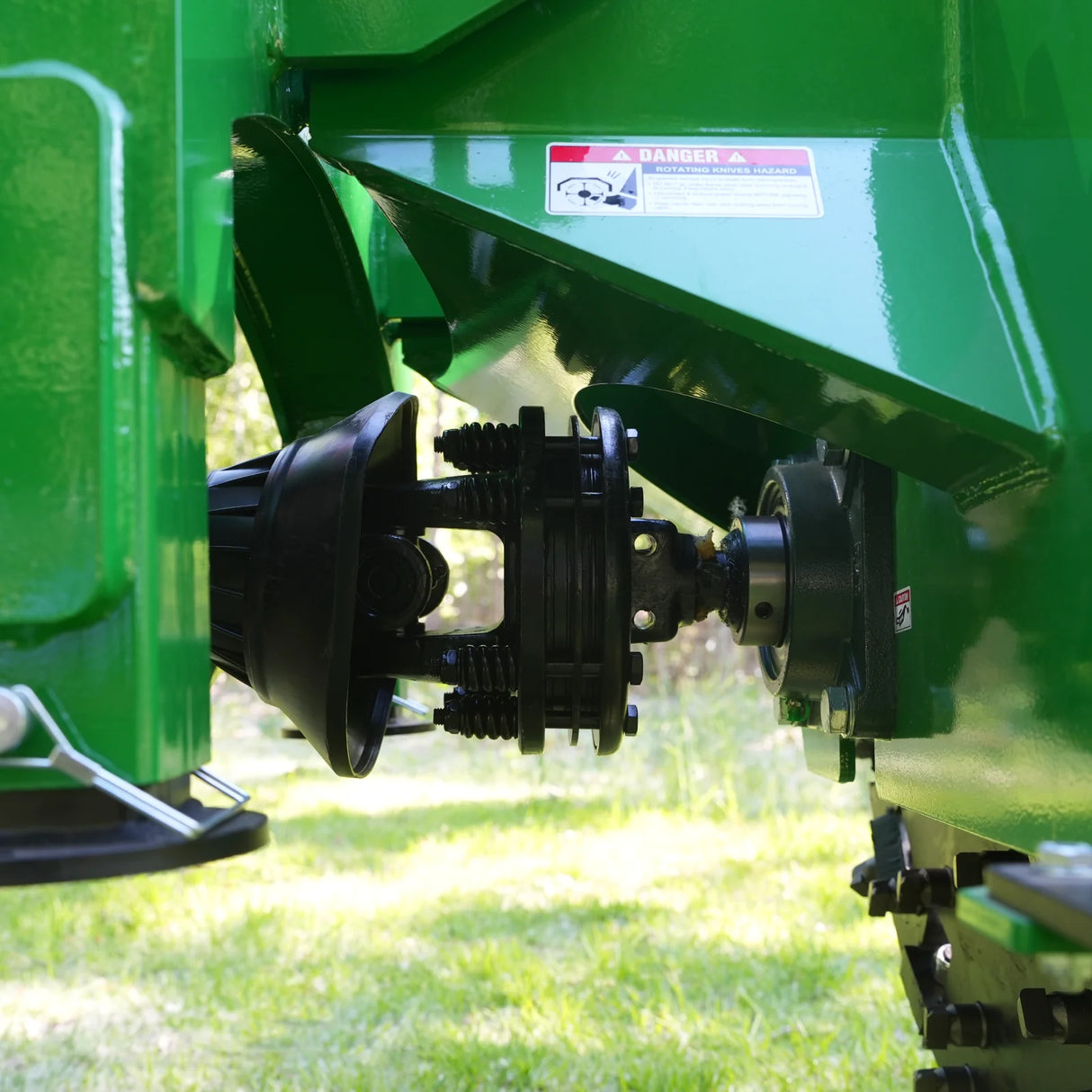 MechMaxx 3-Point PTO Stump Grinder with 44 Carbide Teeth (PTO Shaft Included with Slip Clutch), for 35-80HP Tractor, SG28 – Green