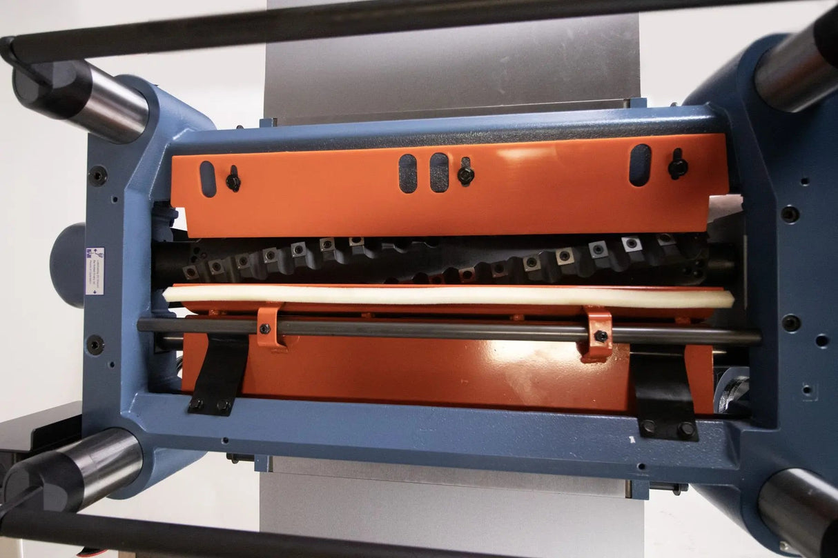 20" Planer with Oliver HCX Helical Cutterhead