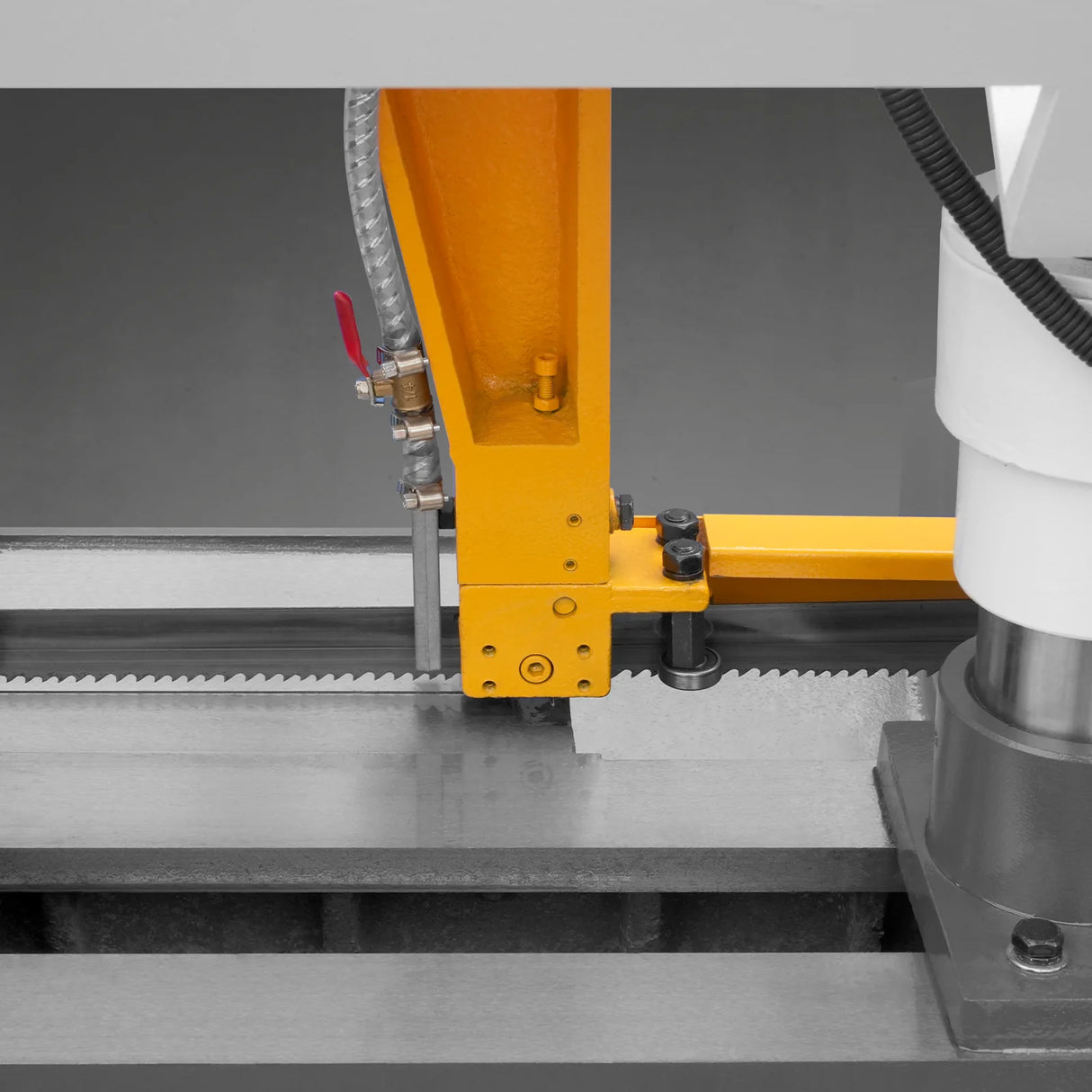 MechMaxx 13" Double Column Horizontal Metal Cutting Band Saw | Hydraulic Feed | 3‑Speed | 2.2/2.8kW Industrial Metal Saw for Fabrication, Steel, Alloy, Carbon Steel GH4235