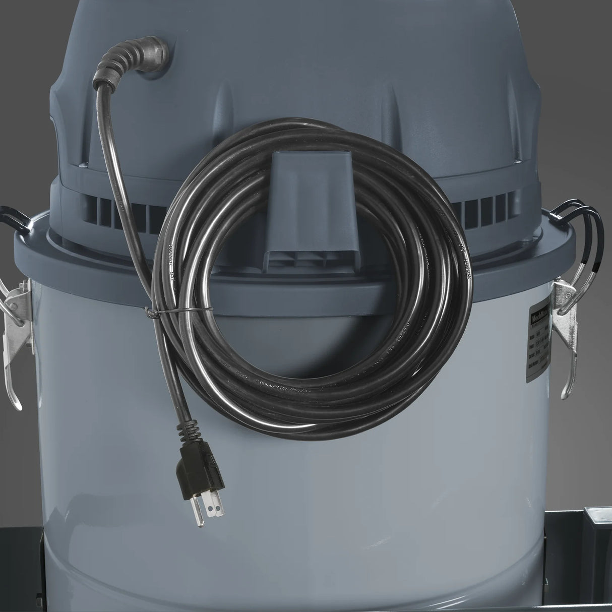 Industrial Wet/Dry Vacuum Cleaner with HEPA Filter Three Motor 3.3 HP 285 CFM 16 Gallon - 110V 1 Phase, IVA3M