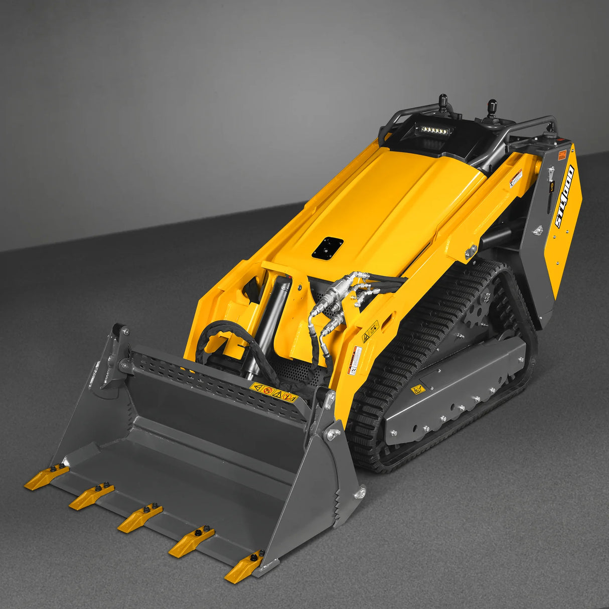 Mini Skid Steer Stand On Compact Track Loader ( 4 in 1 bucket included ) with 25HP KUBOTA D1105 Diesel Engine, Common Industry Interface (CII), CROBA STL1000