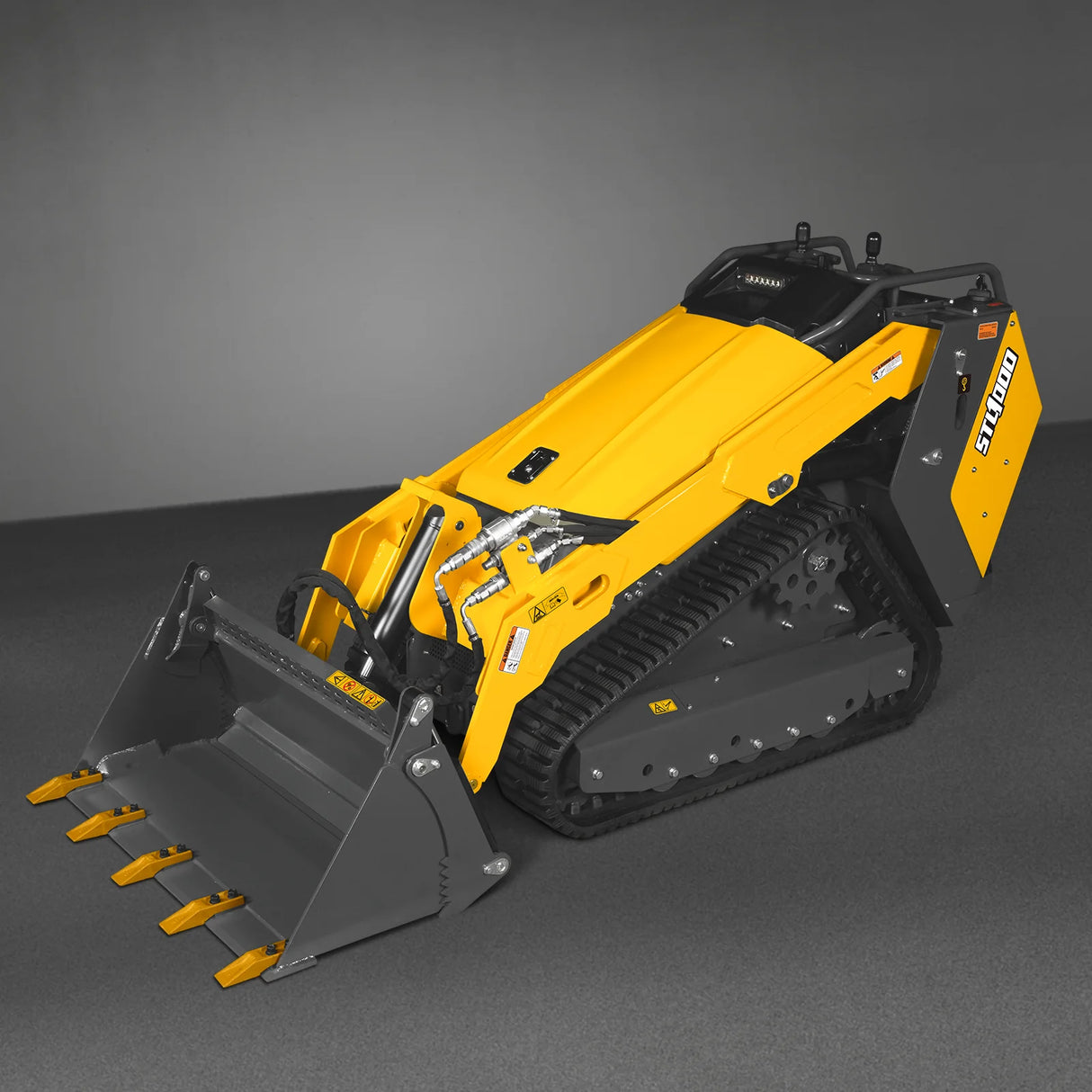 Mini Skid Steer Stand On Compact Track Loader ( 4 in 1 bucket included ) with 25HP KUBOTA D1105 Diesel Engine, Common Industry Interface (CII), CROBA STL1000