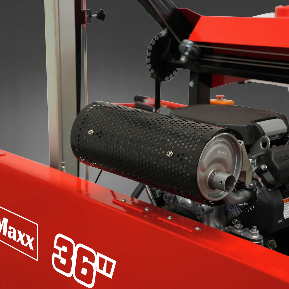 MechMaxx 36" MAX Portable Sawmill, 25HP 688cc HONDA GX690 V-Twin Engine, 36" Board Width, 20' Track Length, (10 x Blades Included), SM-36HMAX