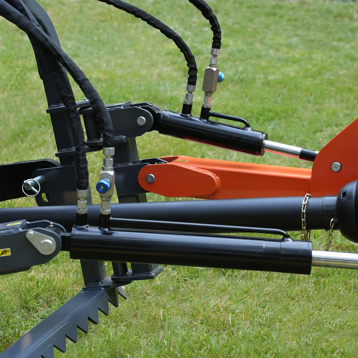 24'' Cutting Wheel Hydraulic Cylinders Stump Grinder, (PTO Shaft Included with Slip Clutch) , 35-60hp, TSG61