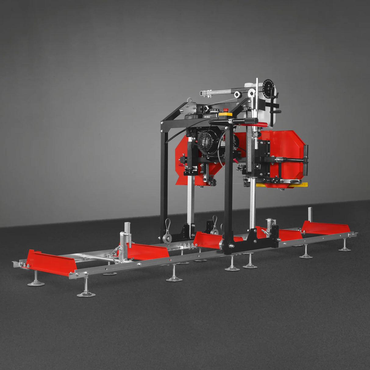 MechMaxx 18" Portable Sawmill, 212cc 7HP Gasoline Engine, 15" Board Width, 10' Track Length, SM-18