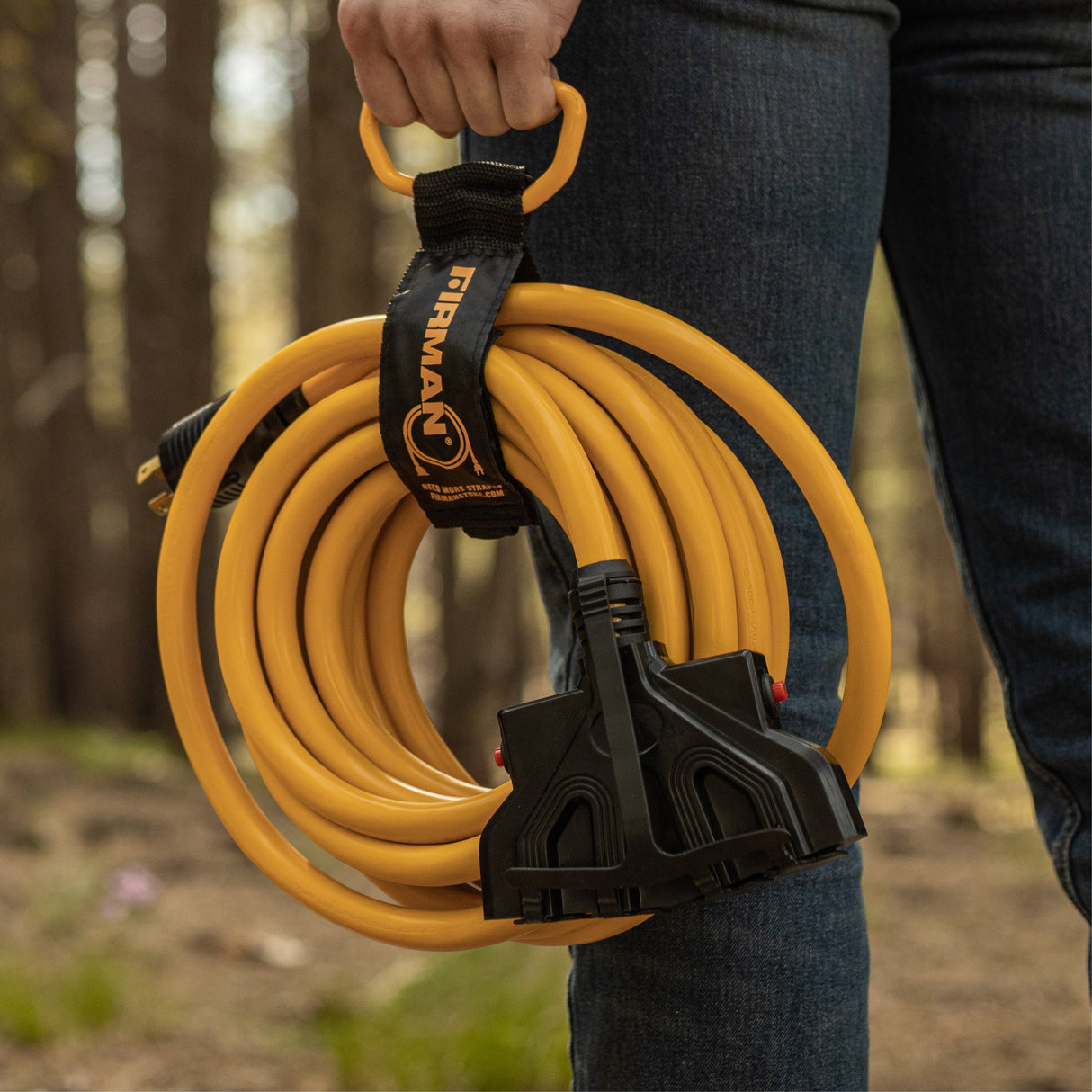 25ft  Heavy Duty L14-30P to (4) 5-20R Power Cord With Storage Strap
