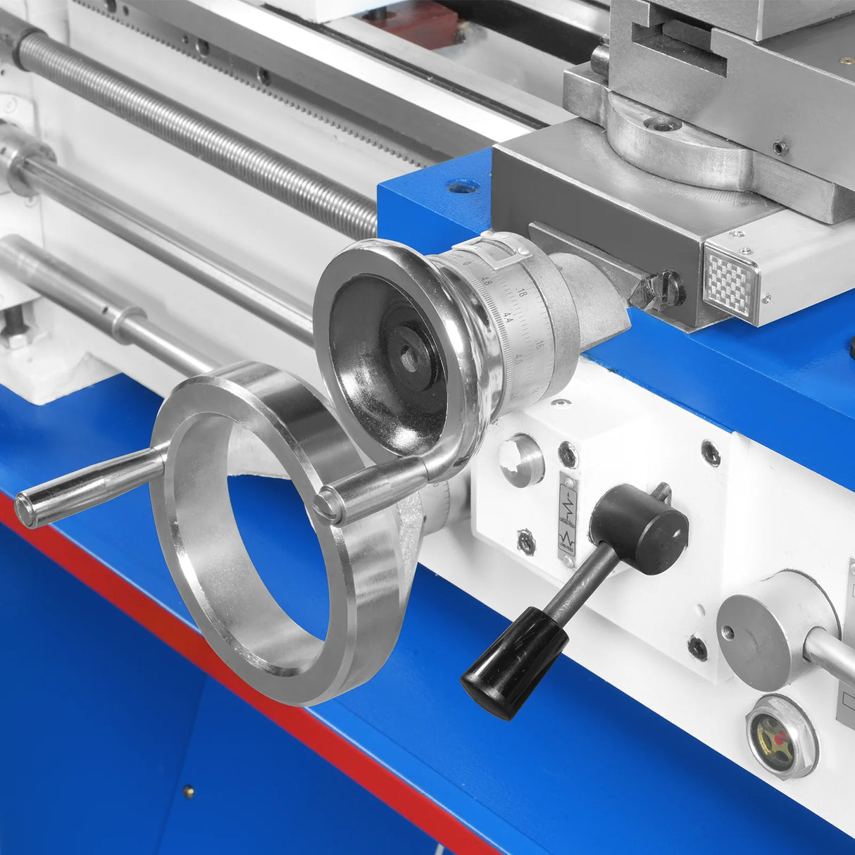 MechMaxx 13" x 37" Industrial Heavy Duty Bench Metal Lathe 1.5HP/1100W Metal Working Lathe High Precision 64-1500 RPM Variable Speed with Four-axis sliding system 1337G4