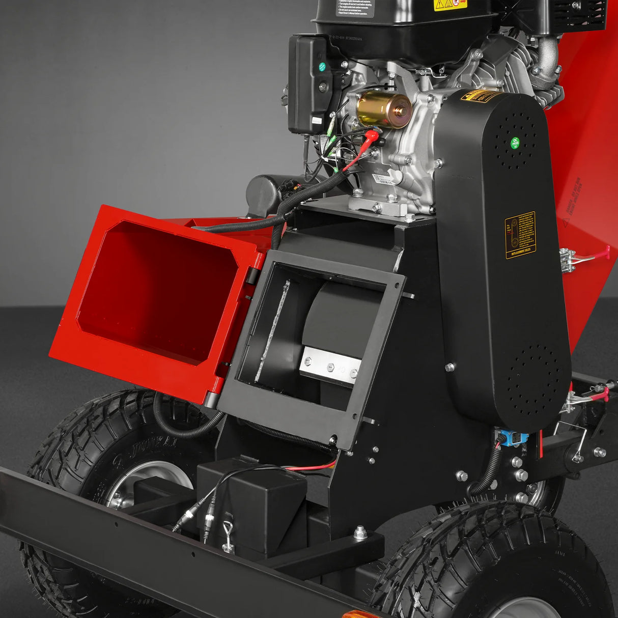MechMaxx 6 inch ZONSEN E-Start 459cc 15hp Gas Powered 4 - Wheel Drum Wood Chipper with Taillight ,  B150