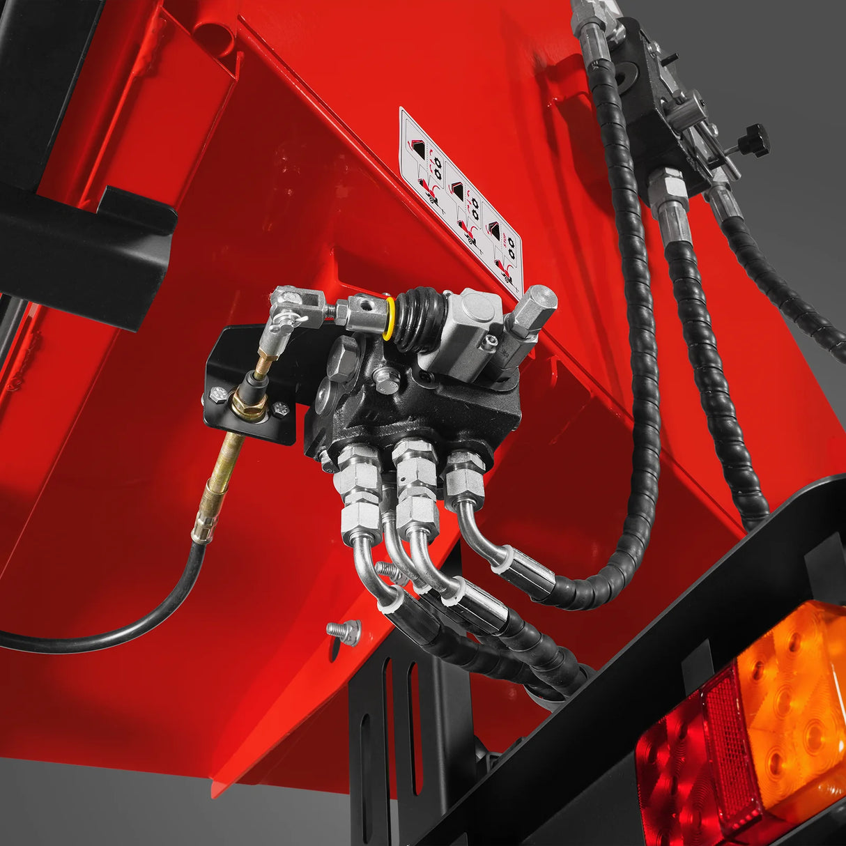 MechMaxx HONDA GX690 22HP 688cc Twin Cylinder Gasoline Engine Powered 7" Hydraulic Feeding Wood Chipper,  DCH7