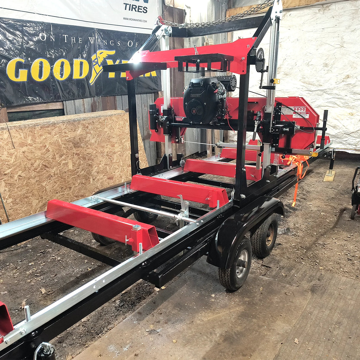 MechMaxx 36" MAX Portable Sawmill, 25HP 750cc ZONSEN V-Twin Engine, 36" Board Width, 20' Track Length, (10 x Blades Included), SM-36MAX