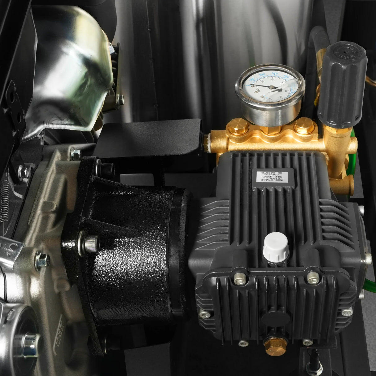 4000 PSI 4 GPM HONDA E-Start Engine Hot Water Pressure Washer Skid Mounted with 245 Gal Tank,  HPW40HBT