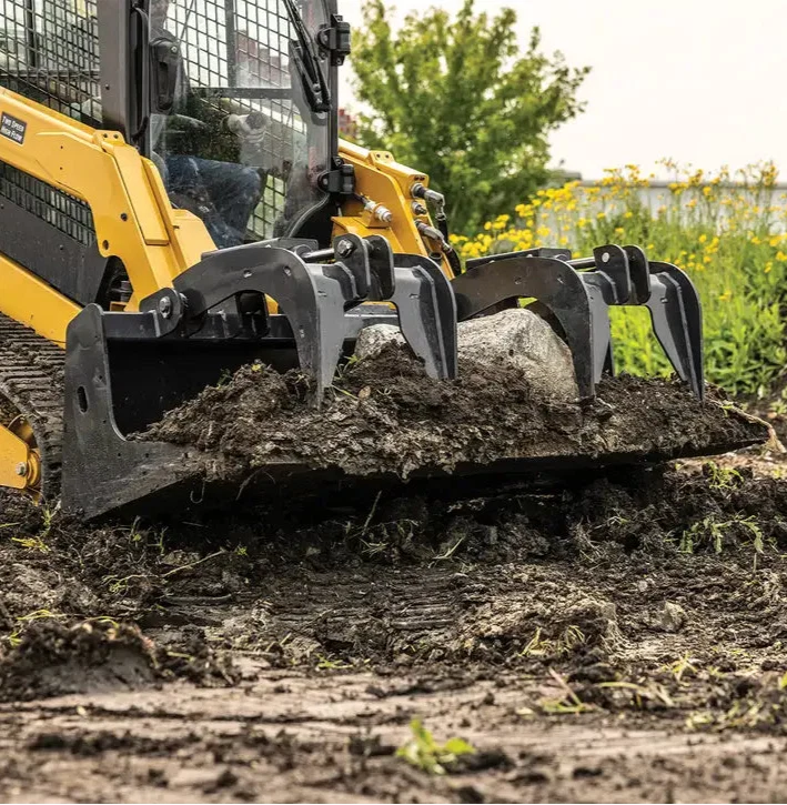 Ignite Attachments 62 in Skid Steer Bucket Grapple