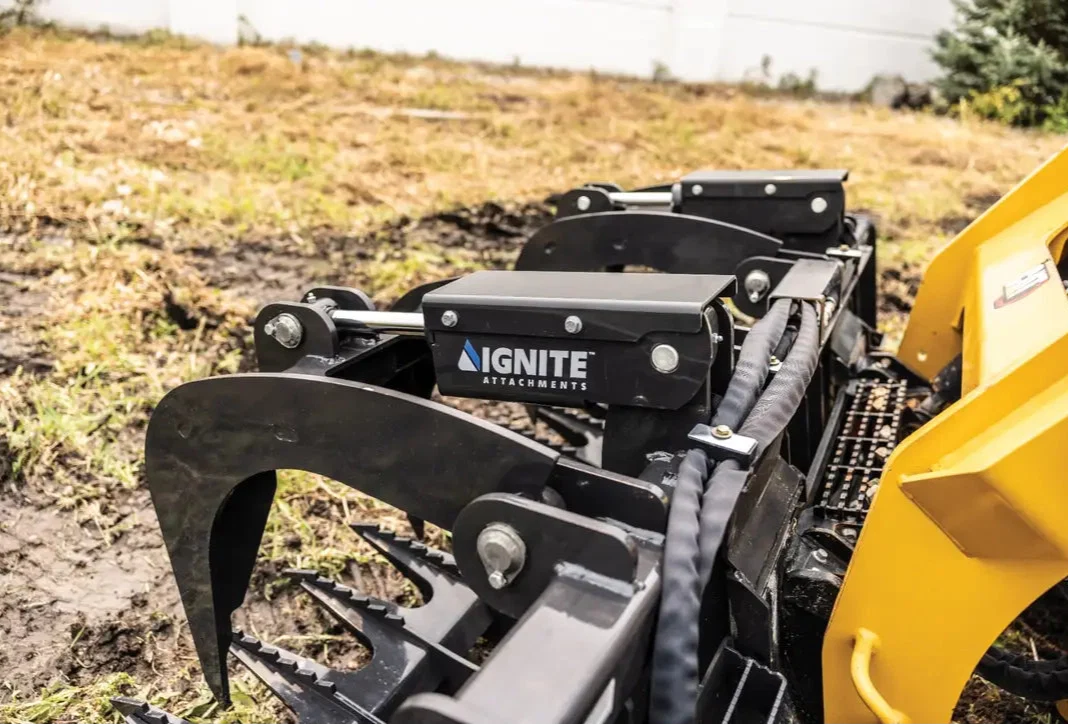 Ignite Attachments 81.4 in Skid Steer Root Grapple