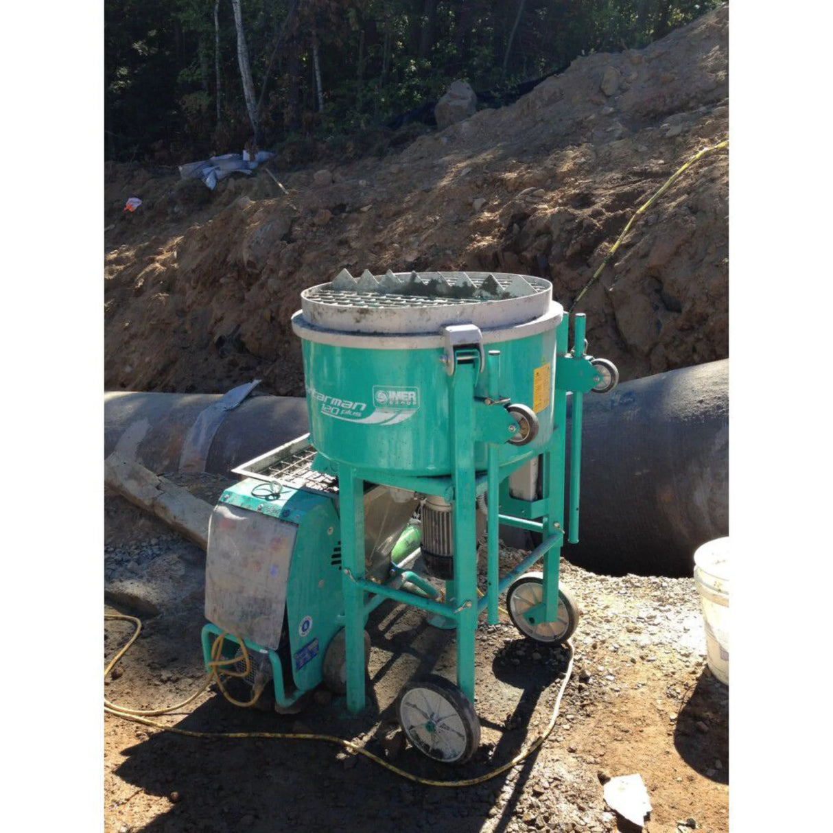 IMER Mix 120 Plus 4.25 cu ft 120V Vertical Shaft Mortar Mixer with iDust Grate