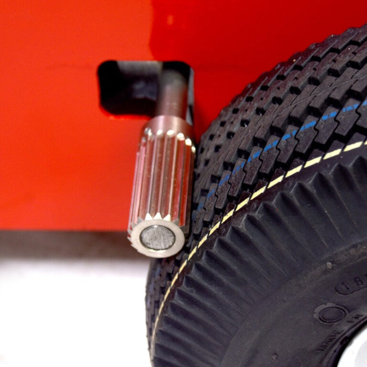 Newstripe 4600 SP Airless Self-Propelled Striping Machine