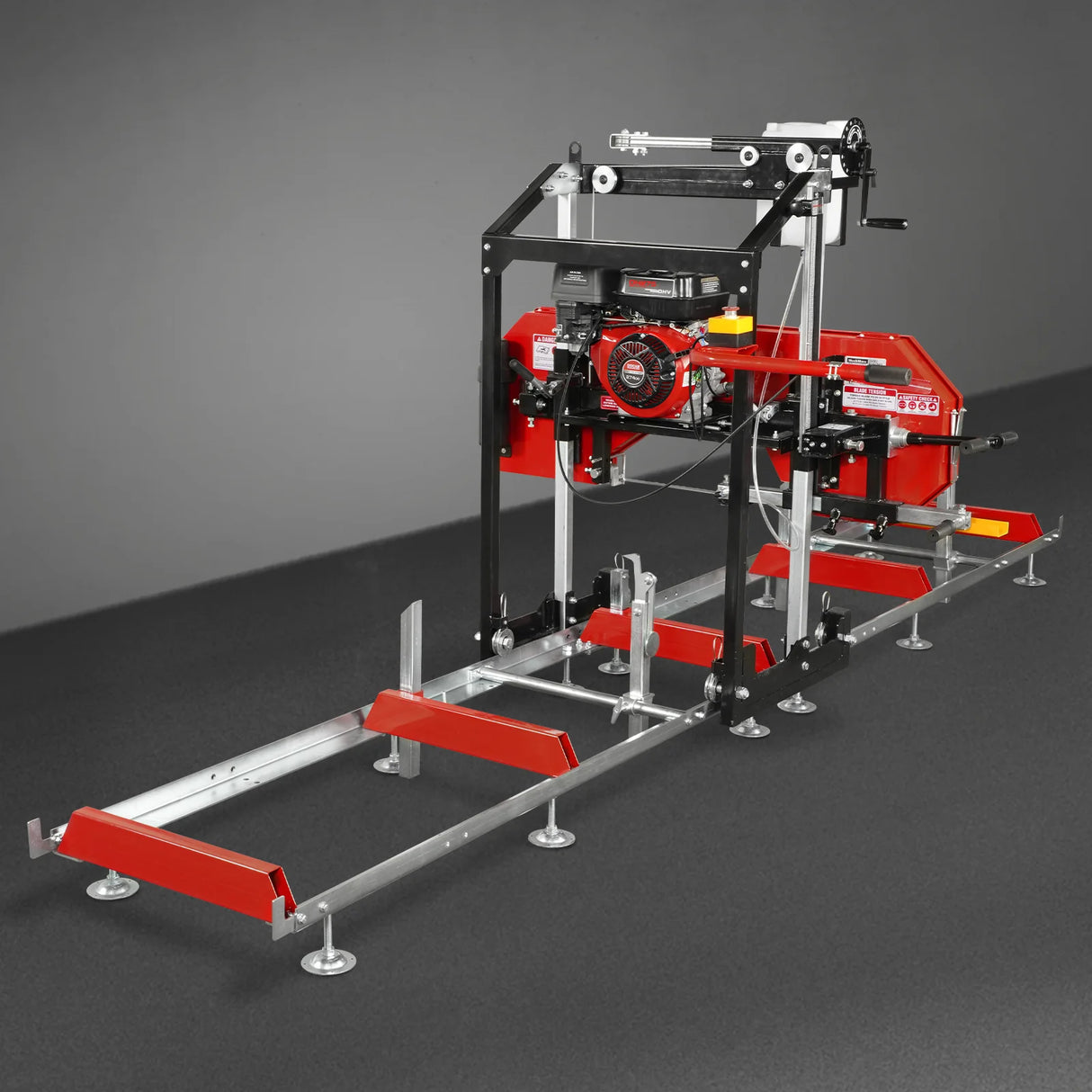 MechMaxx 22" Portable Sawmill, 274cc 8.1HP Gasoline Engine, 18" Board Width, 13' Track Length, SM-22