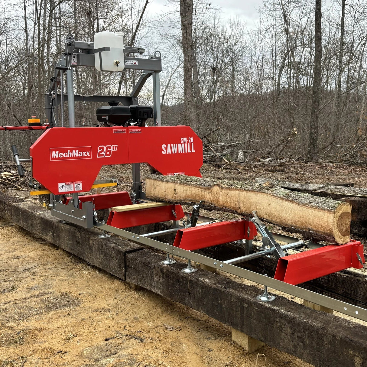 MechMaxx 26" Portable Sawmill, 459cc 15HP E-Start Gasoline Engine, 20" Board Width, 13' Track Length, SM-26